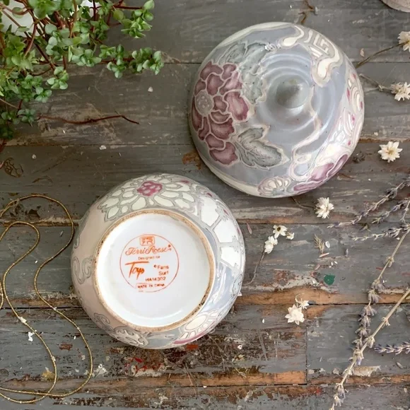 70's TERRI ROESE FLORAL HAND-PAINTED TOYO JAPAN PORCELAIN LIDDED BOWL - Picture 6 of 10